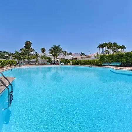 Jacuzzi & Garden Holiday home Playa del Ingles (Gran Canaria)