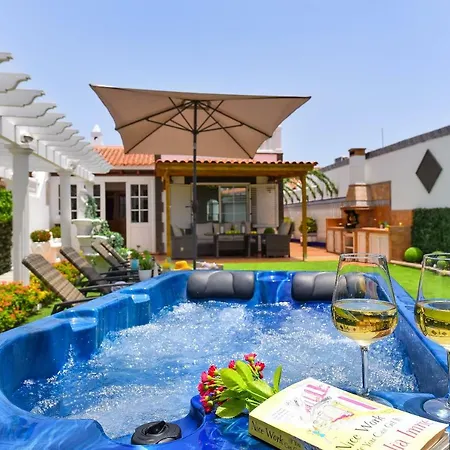 Jacuzzi & Garden Playa del Ingles (Gran Canaria)