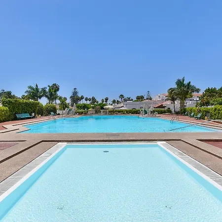 Holiday home Jacuzzi & Garden *